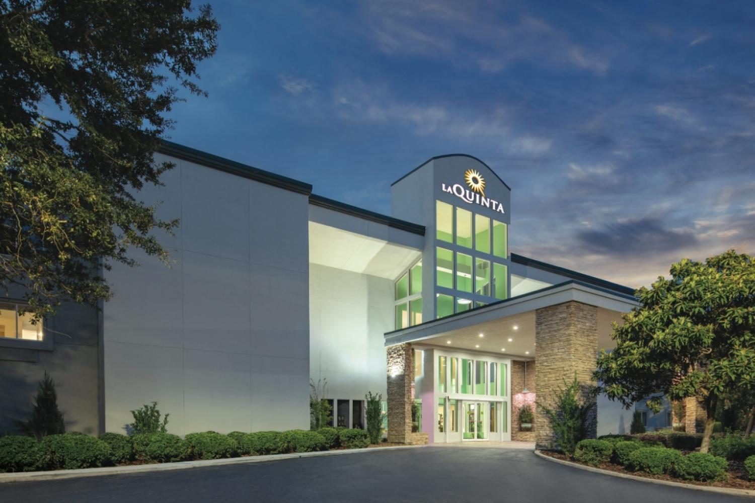 Hotel Wingate By Wyndham Valdosta/Moody Afb Exterior foto