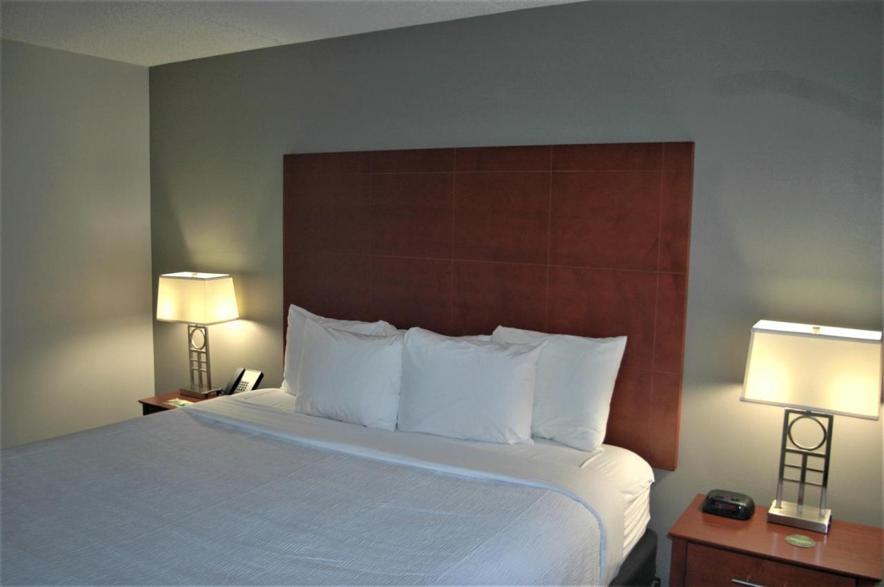Hotel Wingate By Wyndham Valdosta/Moody Afb Exterior foto