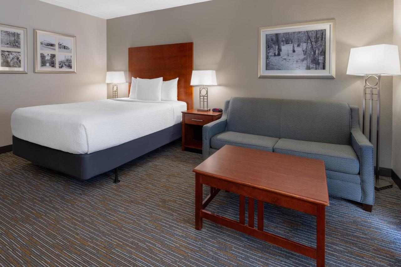Hotel Wingate By Wyndham Valdosta/Moody Afb Exterior foto