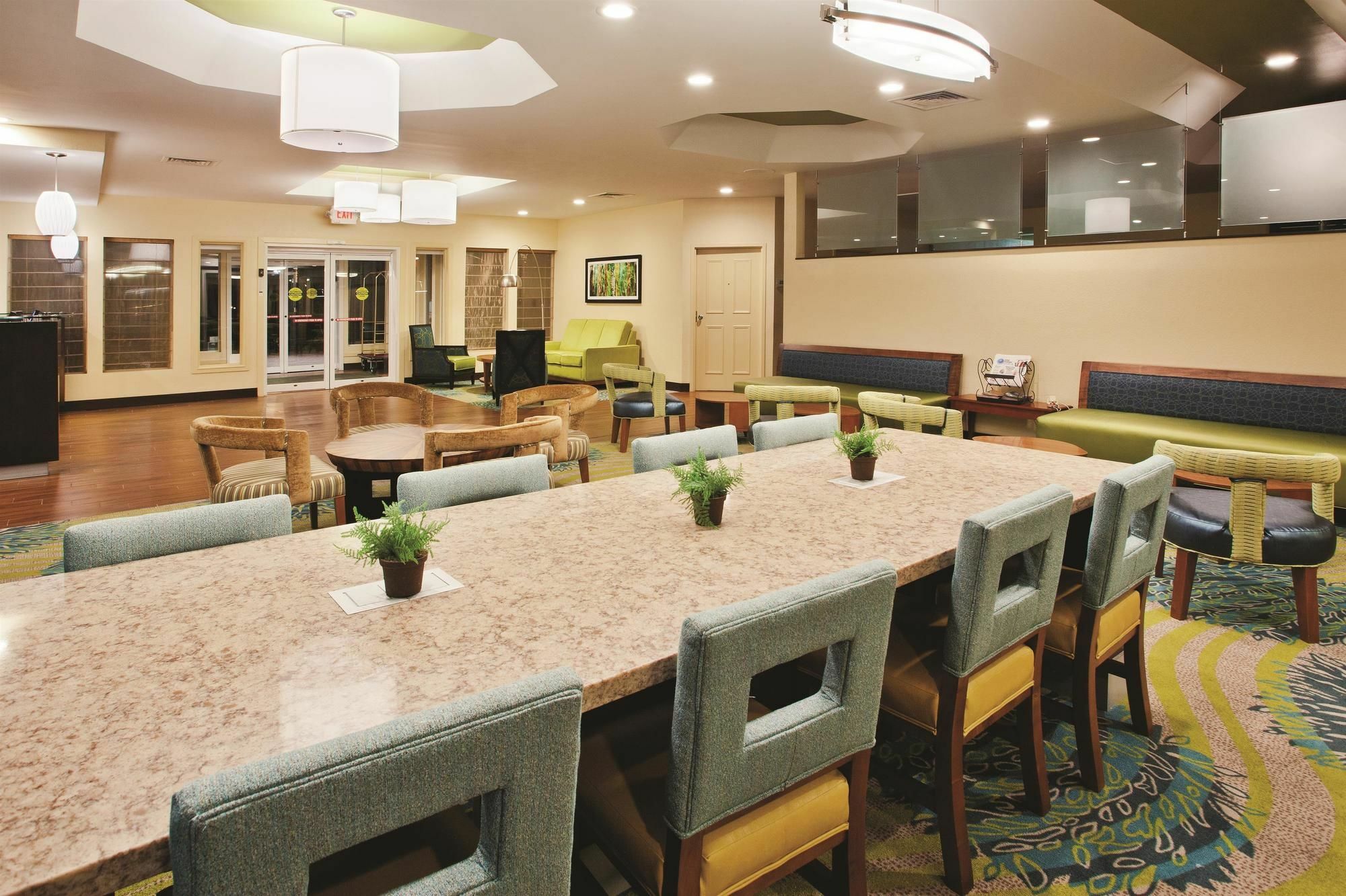 Hotel Wingate By Wyndham Valdosta/Moody Afb Exterior foto